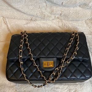 Black hand bag + wallet
